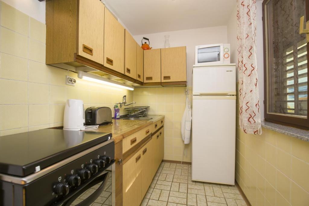 Apartman Laurus Malinska Dış mekan fotoğraf