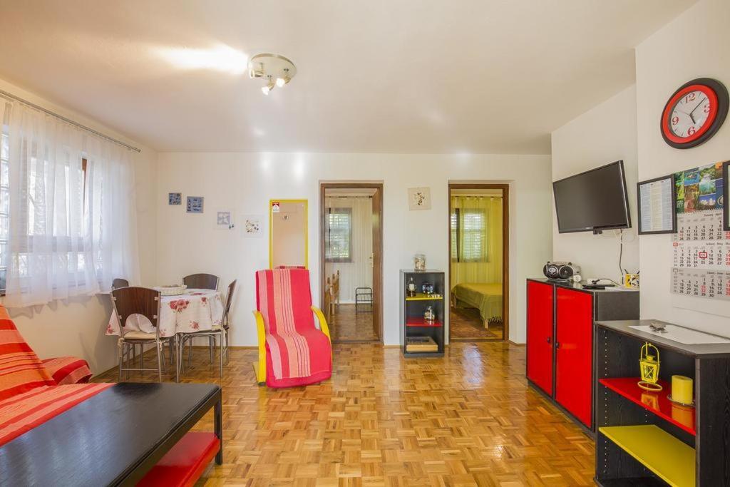 Apartman Laurus Malinska Dış mekan fotoğraf