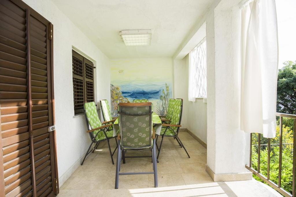 Apartman Laurus Malinska Dış mekan fotoğraf
